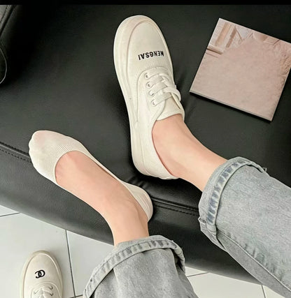 1/3/5 Pairs Random Black & White Invisible Socks for Women, Comfortable & Breathable Low Cut Liner Socks